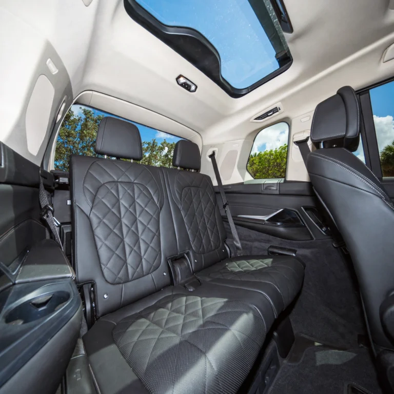 BMWX7_23
