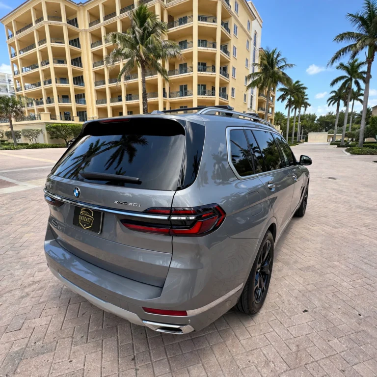 BMWX7_5